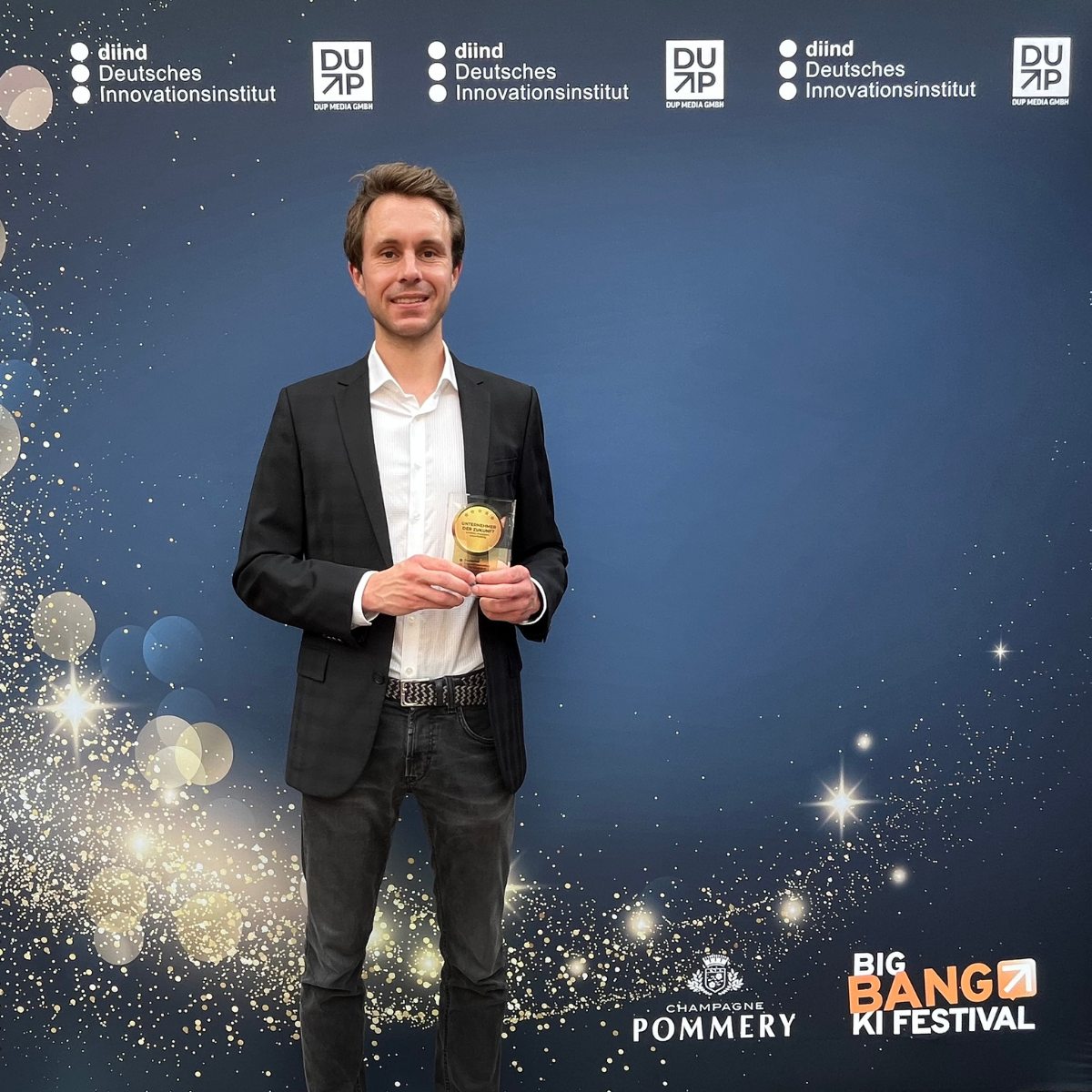 Auszeichnung für MK Versuchsanlagen als Unternehmen der Zukunft auf dem BigBang KI Festival in Berlin