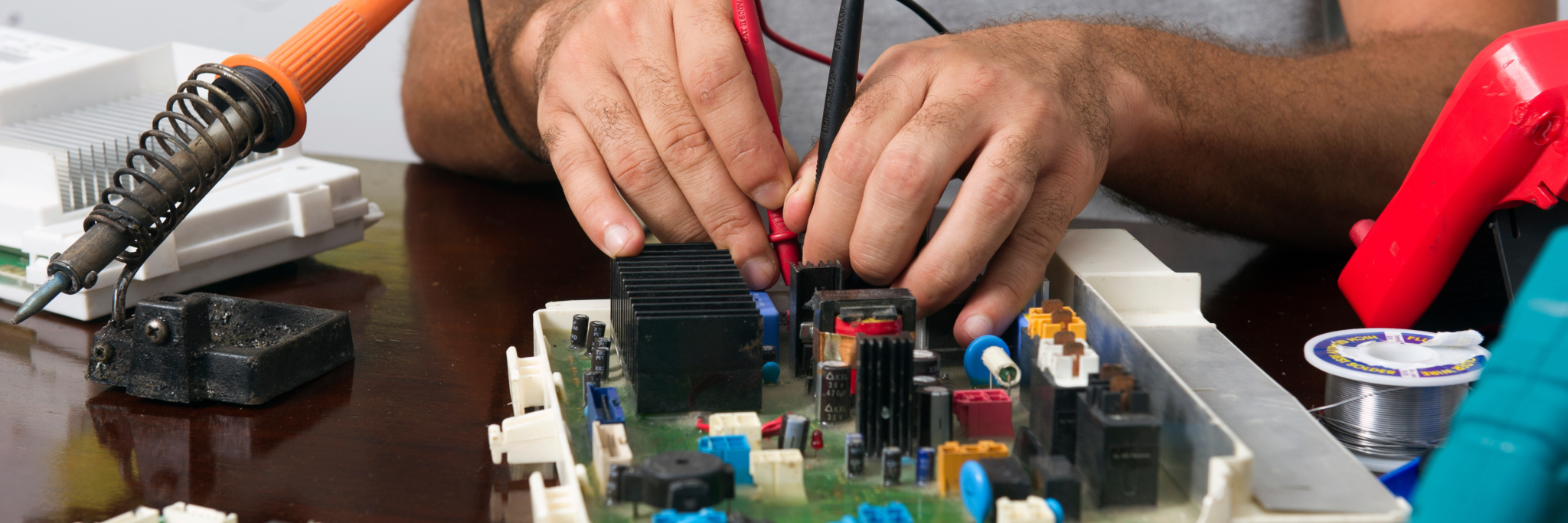 Banner-Servicetechniker-2048×683